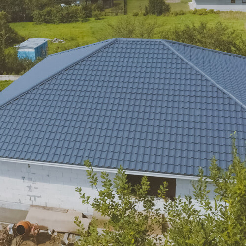 home with metal shingles